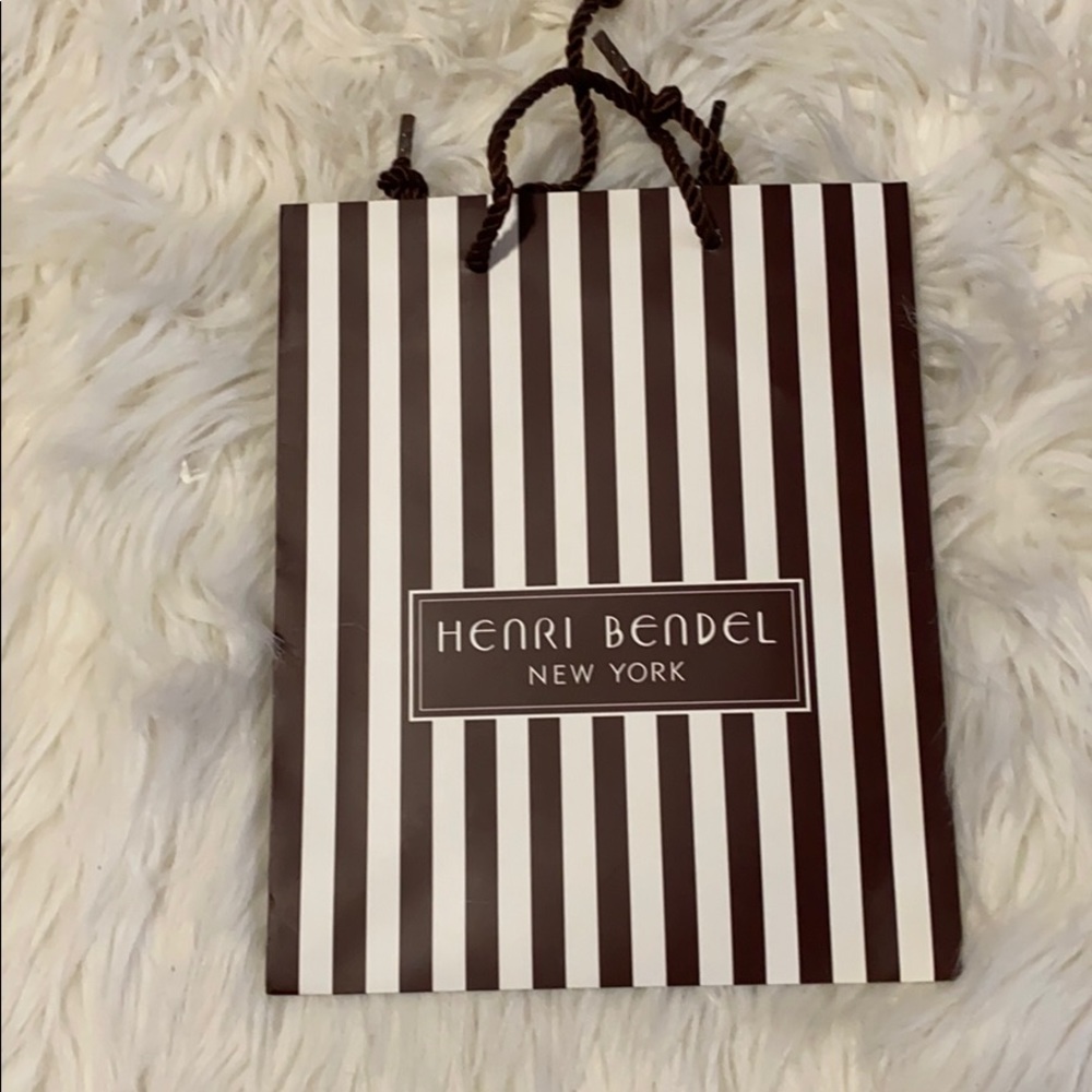 Small Henri Bendel Shopping Bag and Tissue Papars
